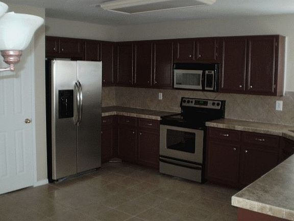 3rd image of 4202 Lori Dr