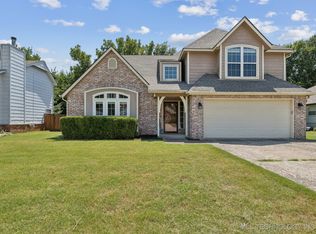 1713 W Dallas St, Broken Arrow, OK 74012