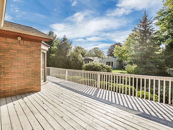 Wrap around deck