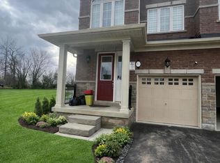 363 Raymond Rd, Hamilton, ON L9K0J8