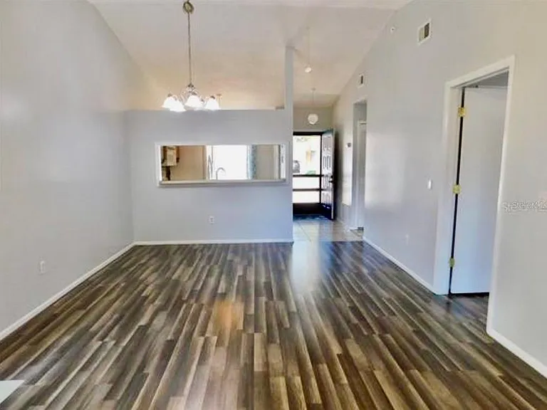 107 Shady Oak Dr — Photo 7
