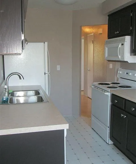 4012 Colby Ave — Photo 4