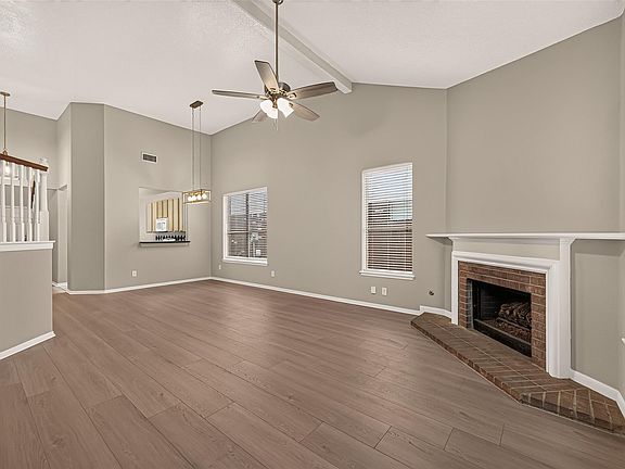 5th image of 2907 Eagle Point Trail Dr