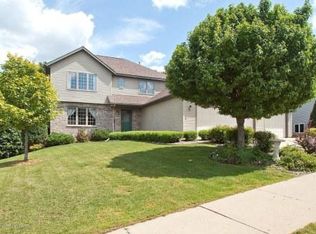 2138 Ponderosa Dr SW, Rochester, MN 55902