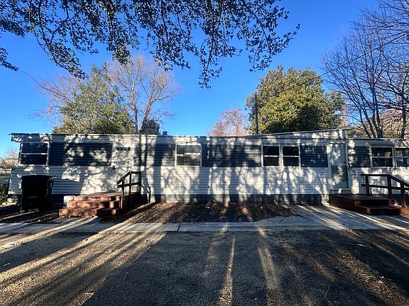 5th image of 67 E Poplar St