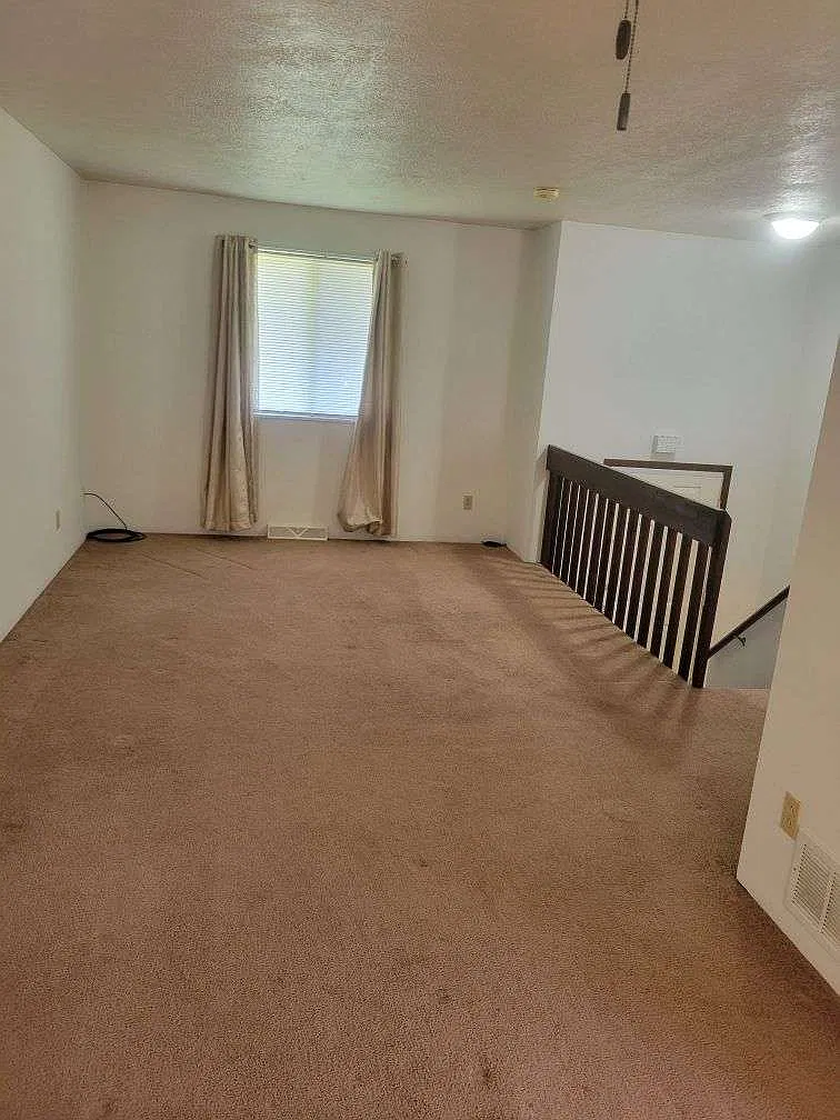 306 Linden St — Photo 2