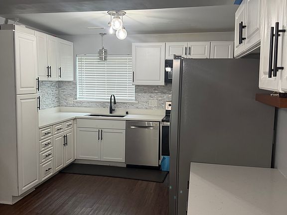 5th image of 820 Lemaster Ave