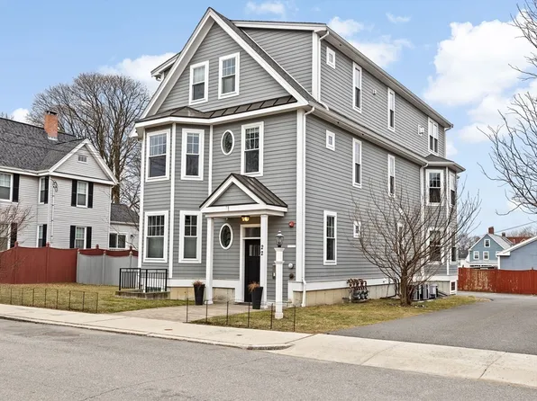 22 Chickatawbut St #1, Dorchester, MA 02122