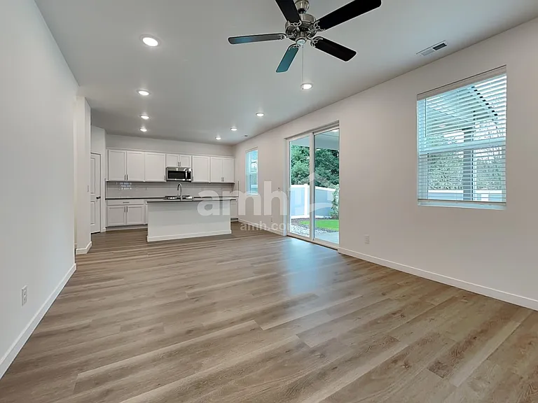 10068 Atchinson Ct — Photo 5