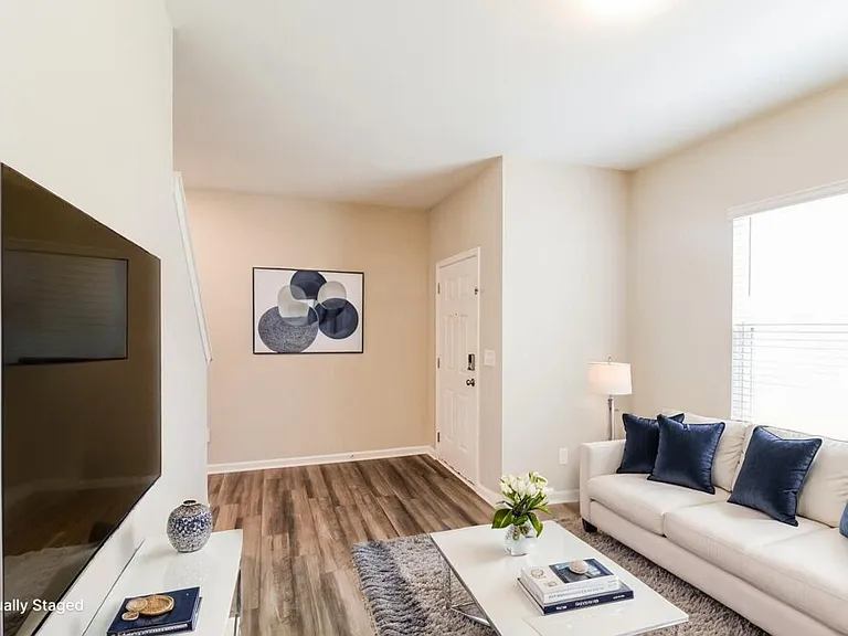 4009 Kendrick Cir — Photo 4