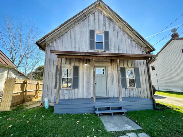 3 W Main St, Sparta, OH 43350