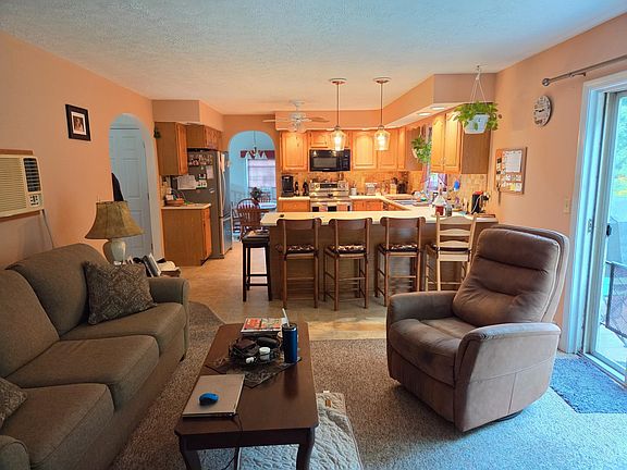 4th image of 61 Giffin Court