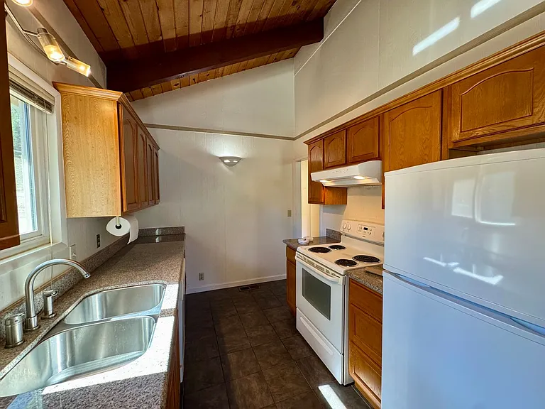11447 Lower Circle Dr — Photo 8