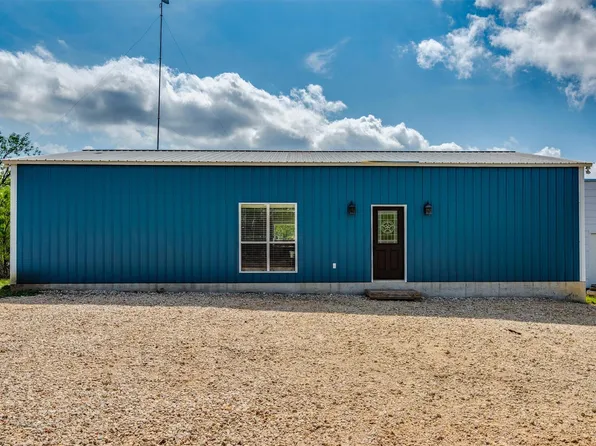 4001 Barth Rd, Lockhart, TX 78644