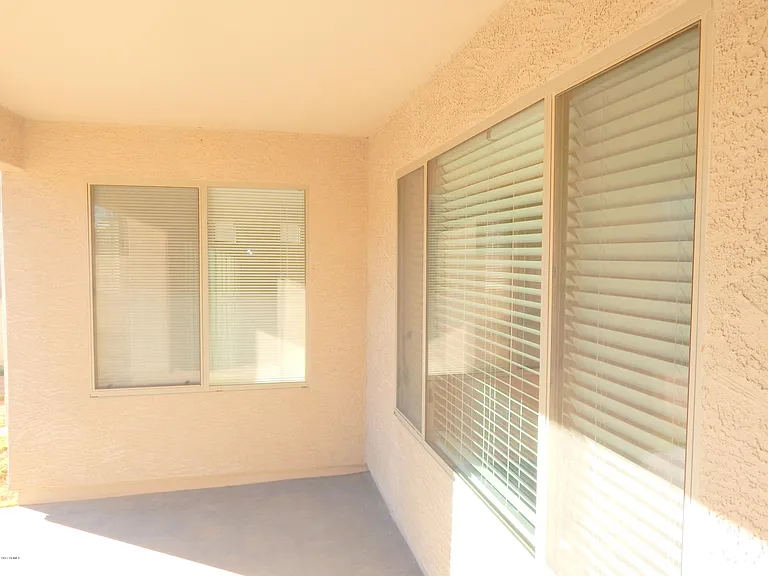809 W Desert Valley Dr — Photo 15