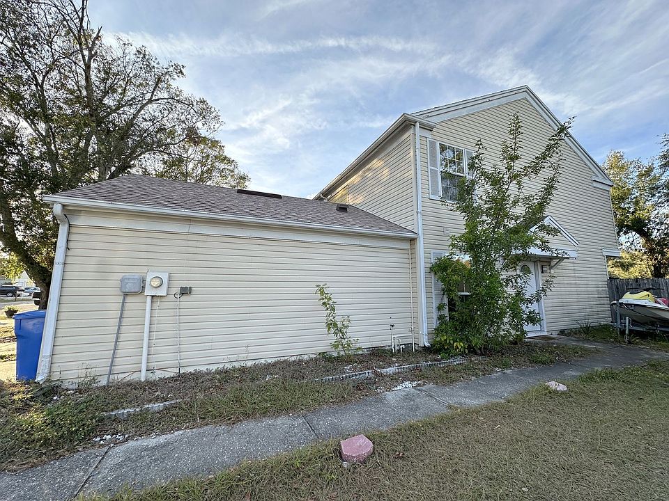 1st image of 6153 Oak Cluster Cir