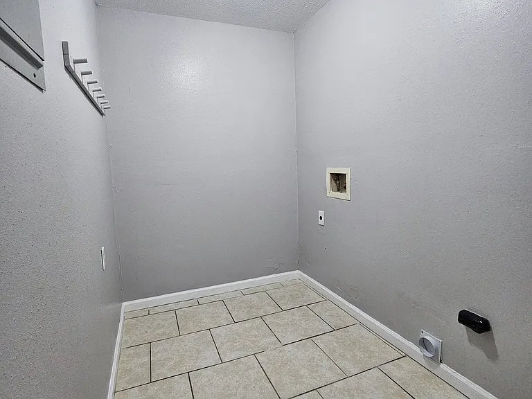 1815 Ryder Dr #1 — Photo 6