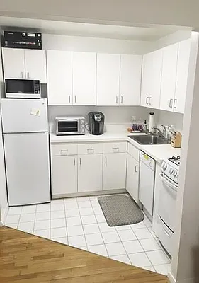 Rented by Buchbinder & Warren | media 18