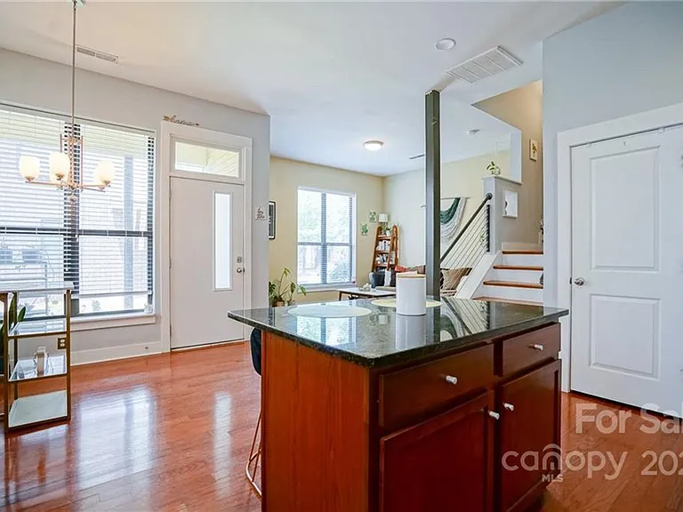 3427 Steel Yard Ct — Photo 7