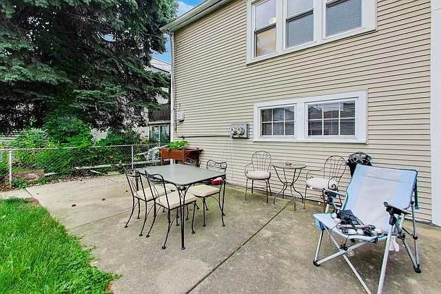 4219 N Albany Ave #2 — Photo 33