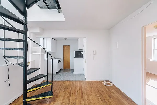 Rented by Sky Management | media 13