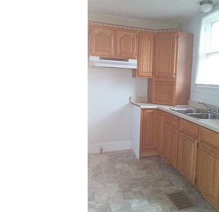 3rd image of 965 Diana Ave