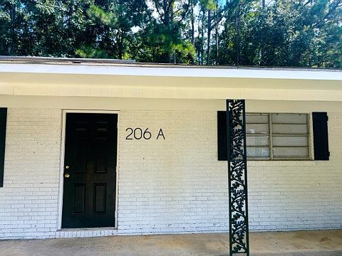 1st image of 204-206 Nita Dr
