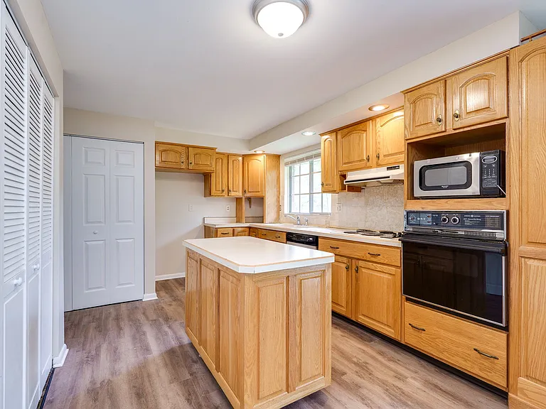 1210 Rona Parkway Dr — Photo 13