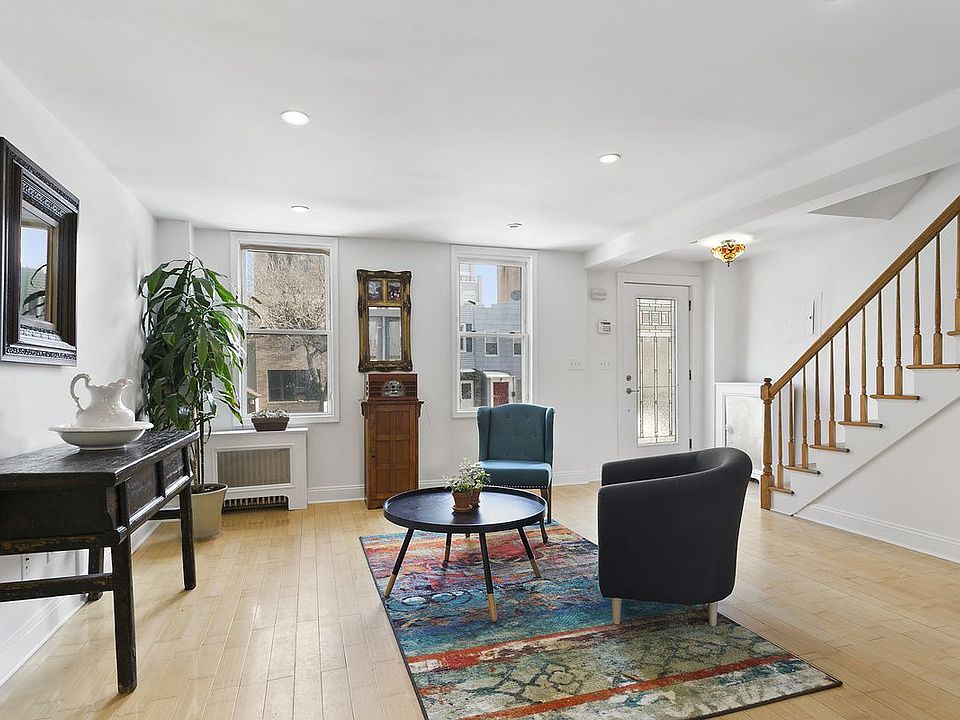 1st image of 276 21st St