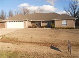 2009 Spring Lake Rd, Paragould, AR 72450