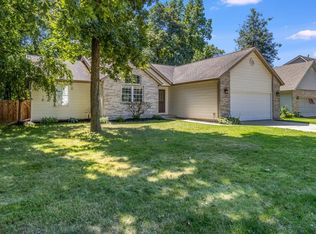 1637 Port Cove Dr, Porter, IN 46304