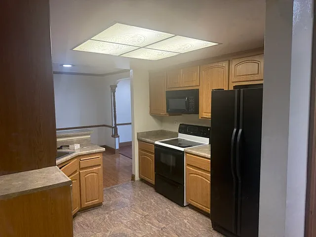 151 Buckingham Dr #300 — Photo 9