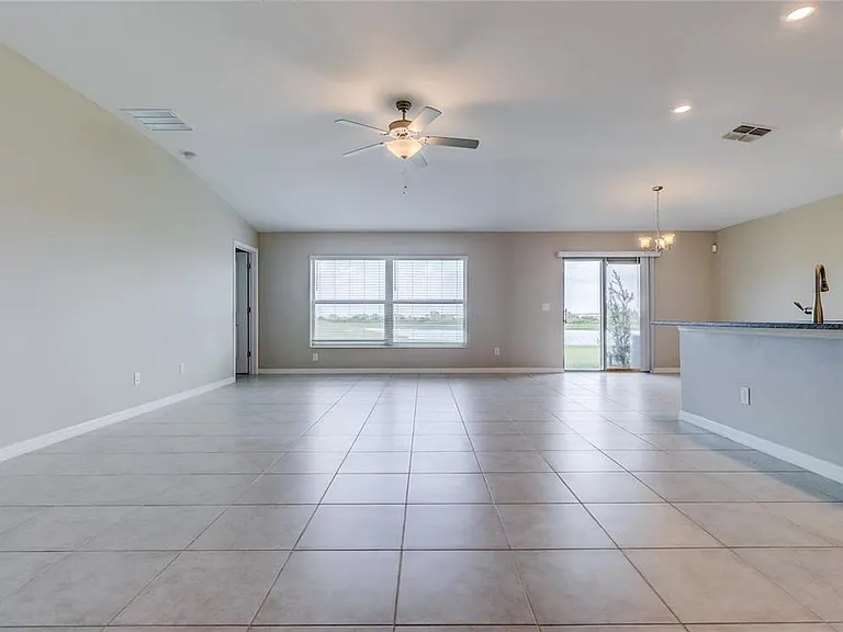 8694 Parsons Hill Blvd — Photo 5