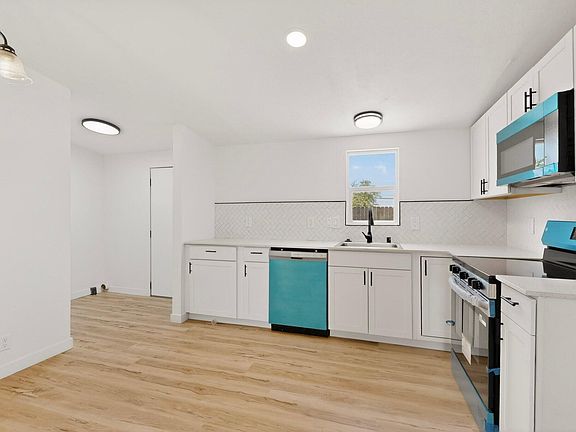 4th image of 1605 Jesus St SE