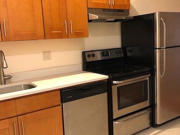 2nd image of 536 47th Ave APT 1R