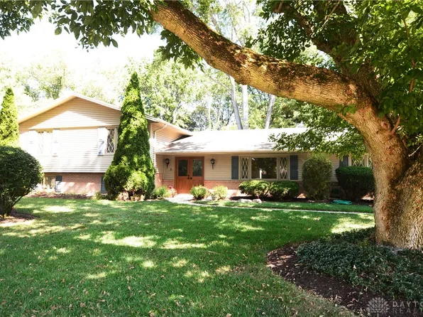 1563 Langdon Dr, Dayton, OH 45459