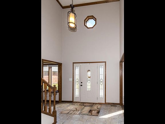 3rd image of 7960 Clearwater Ct