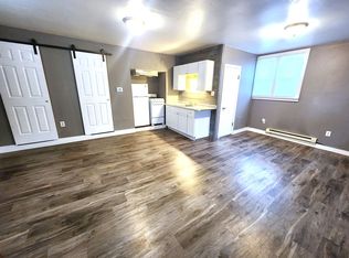 653 S 69th St #D, Milwaukee, WI 53214