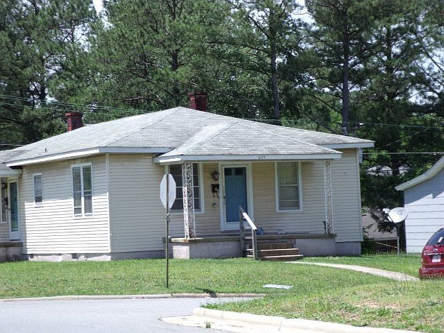 1st image of 639 Jefferson St