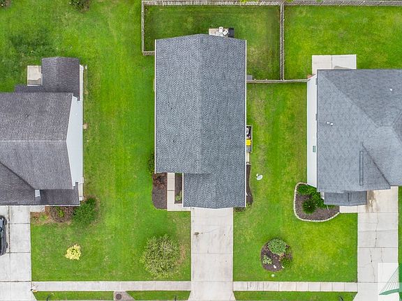 4th image of 115 Richmond Walk Drive