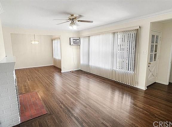 3rd image of 14201 Terra Bella St