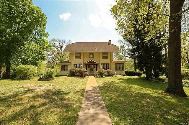 1st image of 500 Estelle Ave