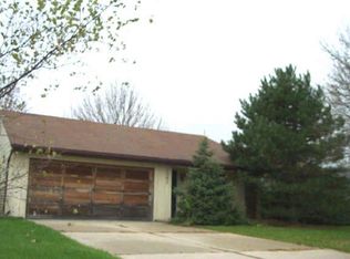 3041 Cherry Lake Rd, Indianapolis, IN 46235