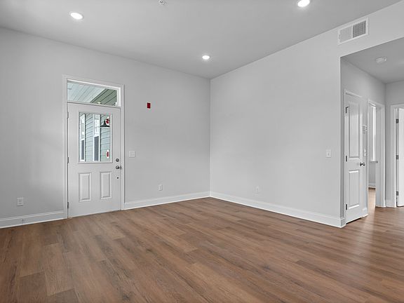 2nd image of 2251 E 19th St #107