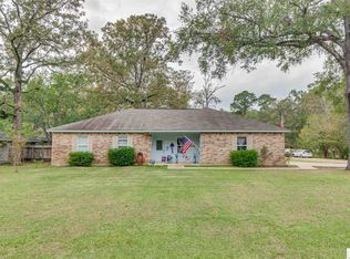 37 Lake Dr, Monroe, LA 71203