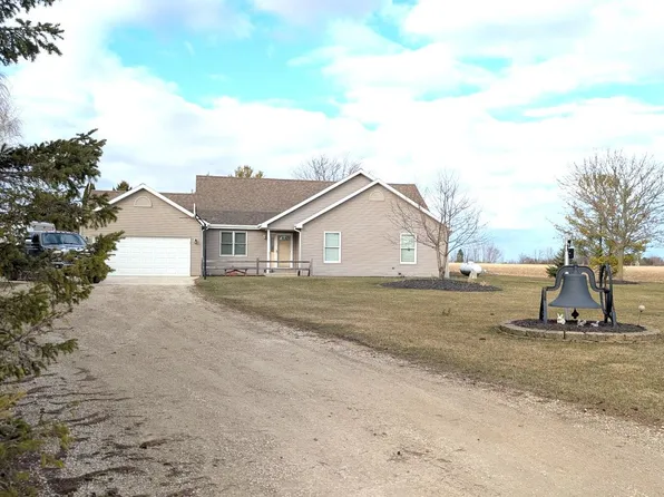 N8425 Meadowlark Rd, Sheboygan, WI 53083