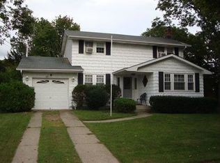 9 Ambassador Ln, Selden, NY 11784