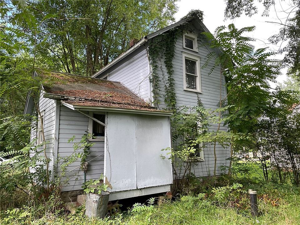 2nd image of 30 Saul Ave