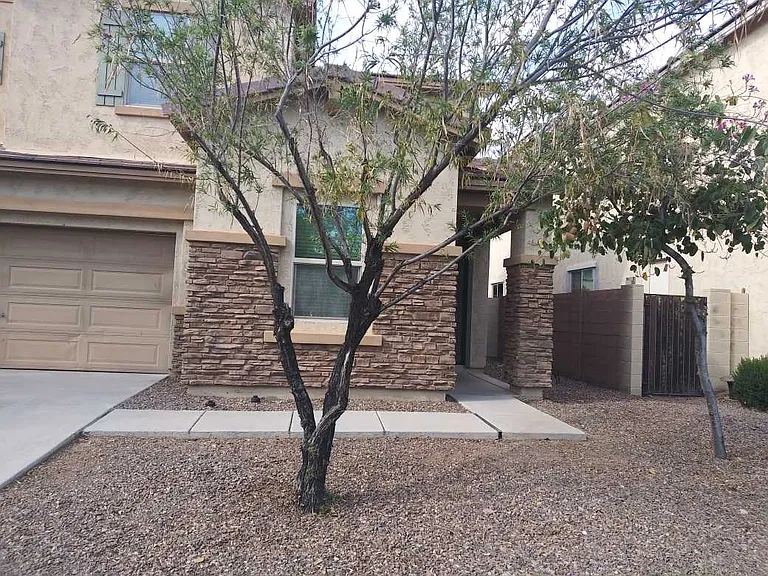 1454 E Goldcrest St — Photo 2