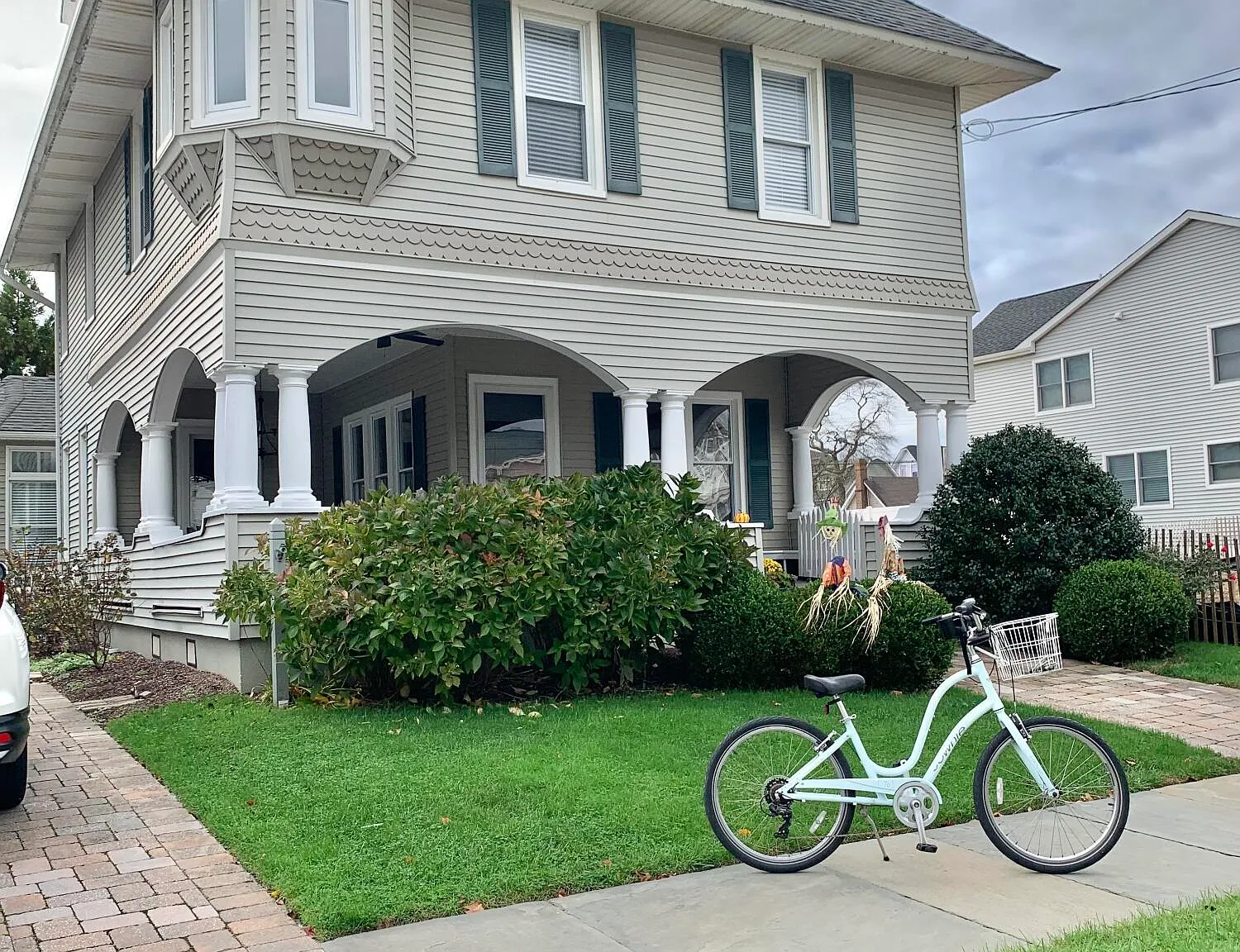 4 bed, 2922 sqft, $6,500 — Photo 2